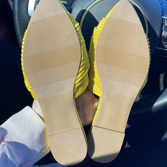 Women's Crinkle Satin Mules Size 7 - Picture 5 of 5